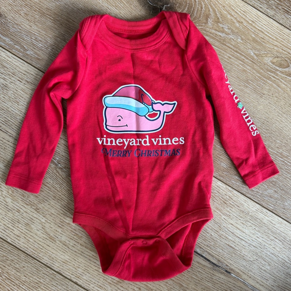 🩵Vineyard Vines Festive Red Baby Onesie